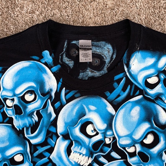Liquid Blue | Dark Skull Pile T-shirt - Picture 5 of 8